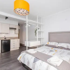  Apartment Heart