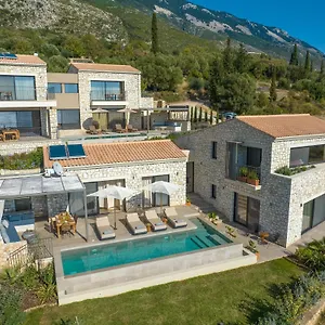 https://apeiron-villas.kefaloniahotels.net